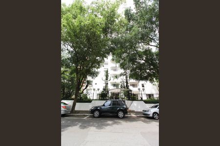 Apartamento para alugar com 100m², 2 quartos e 2 vagasFachada