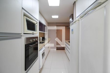 Apartamento para alugar com 100m², 2 quartos e 2 vagasCozinha