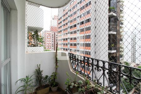 Varanda de apartamento para alugar com 2 quartos, 100m² em Indianópolis, São Paulo
