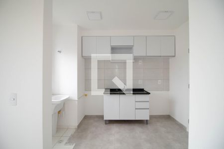 Apartamento para alugar com 32m², 2 quartos e sem vaga Apartamento para alugar com 32m², 2 quartos e sem vagaCozinha - Armários