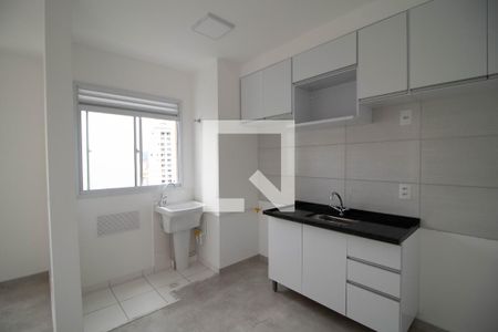 Apartamento para alugar com 32m², 2 quartos e sem vaga Apartamento para alugar com 32m², 2 quartos e sem vagaCozinha e Área de Serviço