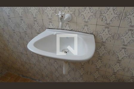 Banheiro de casa para alugar com 1 quarto, 48m² em Bussocaba, Osasco