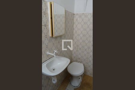 Casa para alugar com 48m², 1 quarto e sem vaga Casa para alugar com 48m², 1 quarto e sem vagaBanheiro