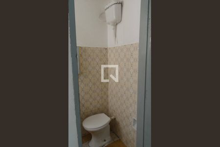 Banheiro de casa para alugar com 1 quarto, 48m² em Bussocaba, Osasco