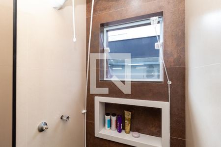 Casa à venda com 450m², 2 quartos e 3 vagasBanheiro da Suíte 1