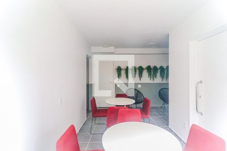 Apartamento para alugar com 34m², 2 quartos e sem vaga Apartamento para alugar com 34m², 2 quartos e sem vagaÁrea comum - Salão de leitura