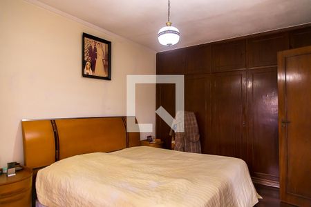 Casa à venda com 207m², 4 quartos e 5 vagasSuíte