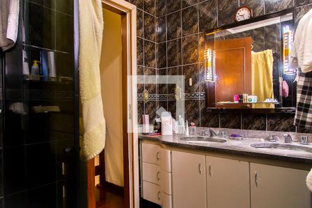 Casa à venda com 207m², 4 quartos e 5 vagasBanheiro Social