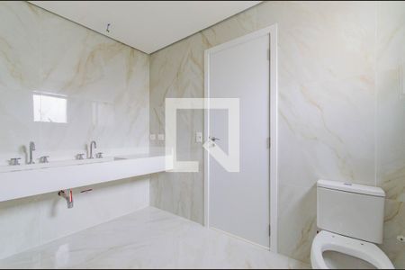 Apartamento à venda com 181m², 3 quartos e 2 vagasBanheiro da Suíte 2