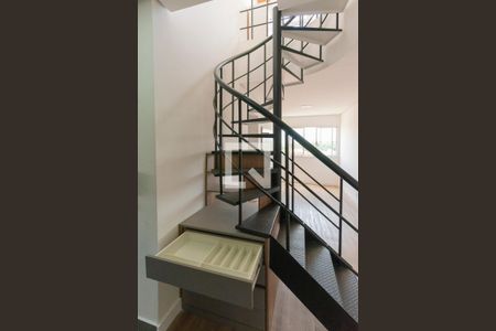 Escada da Sala de apartamento à venda com 3 quartos, 116m² em Jardim Paranapanema, Campinas