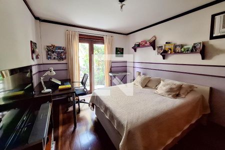 Casa de condomínio à venda com 210m², 3 quartos e 2 vagas Casa de condomínio à venda com 210m², 3 quartos e 2 vagasQuarto 1