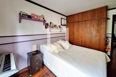 Casa de condomínio à venda com 210m², 3 quartos e 2 vagas Casa de condomínio à venda com 210m², 3 quartos e 2 vagasQuarto 1