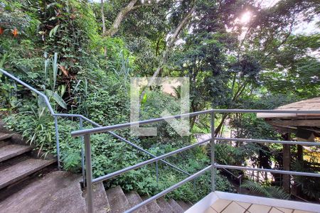 Casa de condomínio à venda com 210m², 3 quartos e 2 vagas Casa de condomínio à venda com 210m², 3 quartos e 2 vagasVaranda do Quarto 2