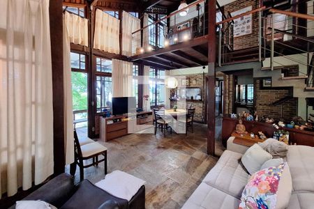 Sala de casa de condomínio à venda com 3 quartos, 210m² em Badu, Niterói