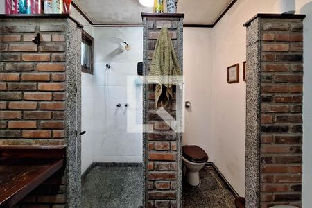 Casa de condomínio à venda com 210m², 3 quartos e 2 vagas Casa de condomínio à venda com 210m², 3 quartos e 2 vagasBanheiro Social