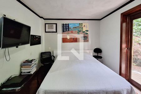 Casa de condomínio à venda com 210m², 3 quartos e 2 vagas Casa de condomínio à venda com 210m², 3 quartos e 2 vagasQuarto 2