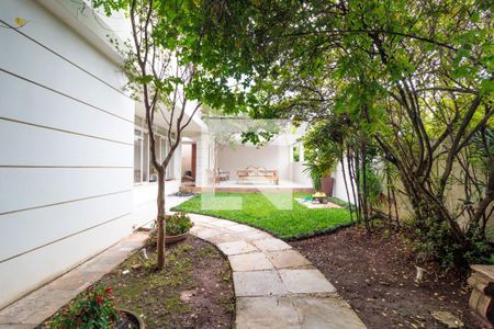 Casa para alugar com 450m², 4 quartos e 3 vagasÁrea externa