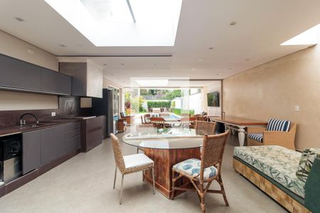 Casa para alugar com 450m², 4 quartos e 3 vagasÁrea externa