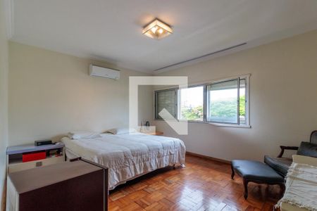 Casa para alugar com 450m², 4 quartos e 3 vagasSuíte