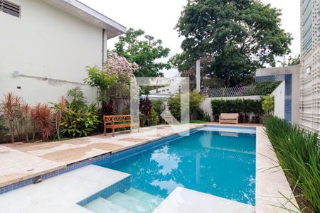 Casa para alugar com 450m², 4 quartos e 3 vagasÁrea externa