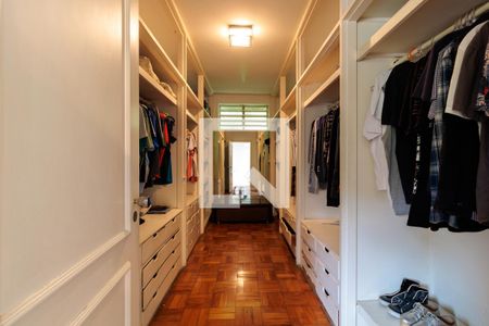Casa para alugar com 450m², 4 quartos e 3 vagasCloset da Suíte