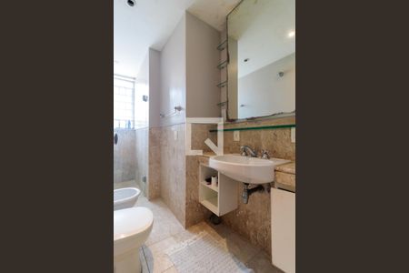 Casa para alugar com 450m², 4 quartos e 3 vagasBanheiro