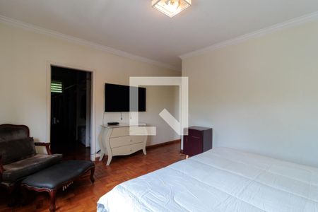 Casa para alugar com 450m², 4 quartos e 3 vagasSuíte