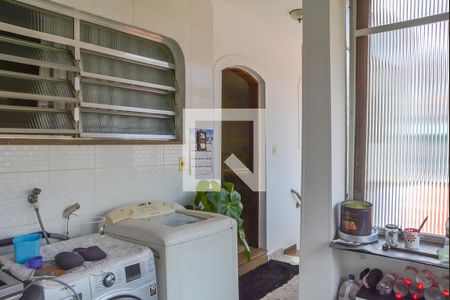 Casa à venda com 540m², 4 quartos e 10 vagasÁrea de Serviço