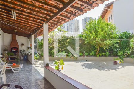 Casa à venda com 540m², 4 quartos e 10 vagasChurrasqueira