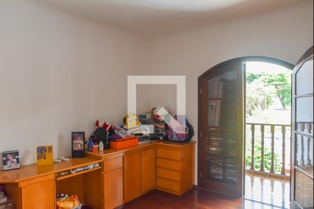 Casa à venda com 540m², 4 quartos e 10 vagasQuarto 2 - Suíte