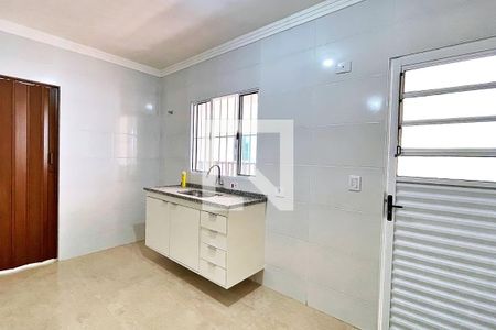 Cozinha de apartamento para alugar com 1 quarto, 42m² em Parque Continental I, Guarulhos