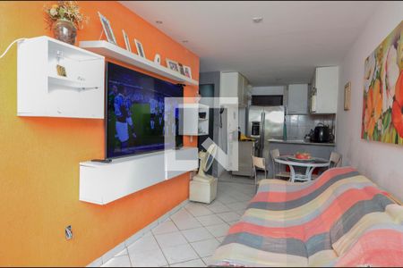 sala  de apartamento à venda com 2 quartos, 60m² em Recreio dos Bandeirantes, Rio de Janeiro