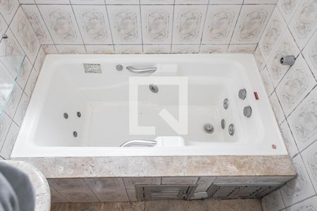 Apartamento para alugar com 66m², 2 quartos e sem vagaBanheiro