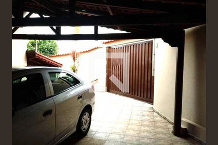 Casa à venda com 296m², 3 quartos e 4 vagas