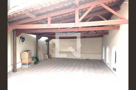 Casa à venda com 296m², 3 quartos e 4 vagas