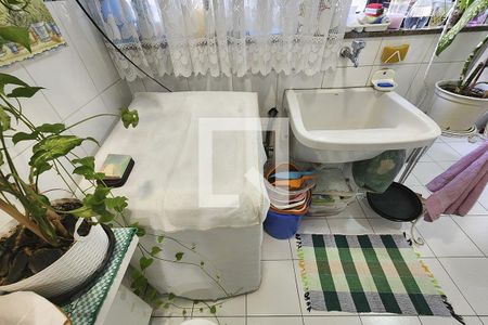 Apartamento para alugar com 70m², 2 quartos e 1 vaga Apartamento para alugar com 70m², 2 quartos e 1 vagaÁrea de Serviço
