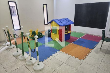 Apartamento para alugar com 70m², 2 quartos e 1 vaga Apartamento para alugar com 70m², 2 quartos e 1 vagaÁrea comum - Playground