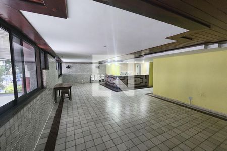 Apartamento para alugar com 70m², 2 quartos e 1 vaga Apartamento para alugar com 70m², 2 quartos e 1 vagaÁrea comum - Salão de festas