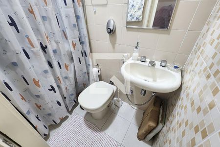 Apartamento para alugar com 70m², 2 quartos e 1 vaga Apartamento para alugar com 70m², 2 quartos e 1 vagaBanheiro da Suíte 2