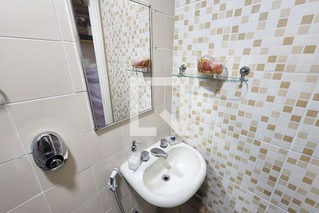 Apartamento para alugar com 70m², 2 quartos e 1 vaga Apartamento para alugar com 70m², 2 quartos e 1 vagaBanheiro da Suíte 2