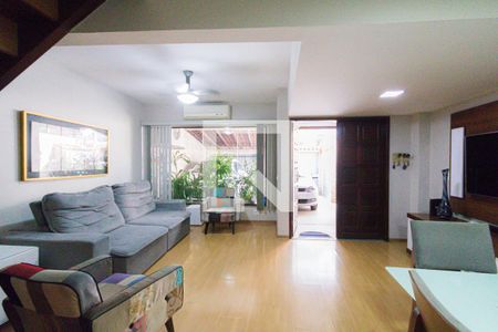 Sala de casa à venda com 3 quartos, 155m² em Anil, Rio de Janeiro