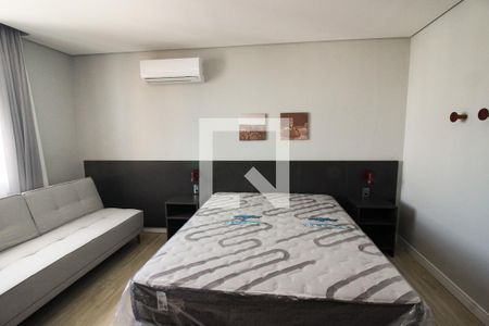 Sala/Quarto de kitnet/studio para alugar com 1 quarto, 22m² em Centro Histórico, Porto Alegre