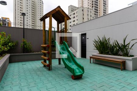 Apartamento à venda com 69m², 2 quartos e 2 vagasÁrea comum - Playground