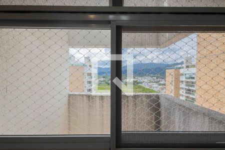 Apartamento à venda com 160m², 3 quartos e 2 vagasÁrea de Serviço Janela