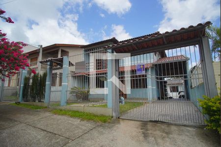 Casa à venda com 280m², 3 quartos e 3 vagasFachada
