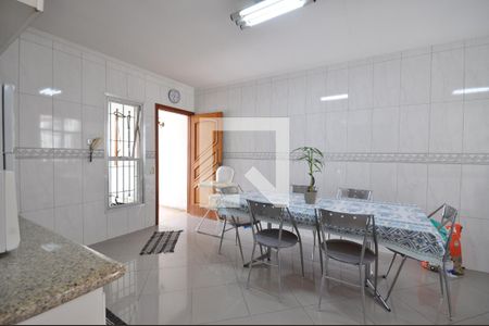 Casa à venda com 495m², 3 quartos e 3 vagasCozinha