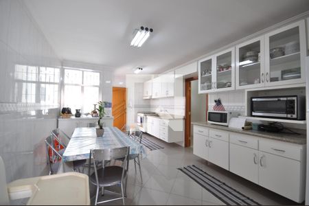 Casa à venda com 495m², 3 quartos e 3 vagasCozinha