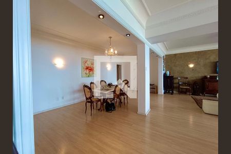 Apartamento à venda com 400m², 3 quartos e 1 vagaSala