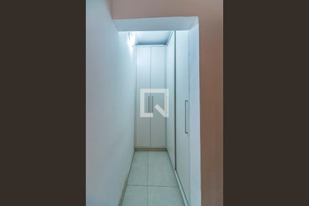 Casa à venda com 320m², 5 quartos e 2 vagas Casa à venda com 320m², 5 quartos e 2 vagasDespensa