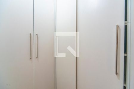 Casa à venda com 320m², 5 quartos e 2 vagas Casa à venda com 320m², 5 quartos e 2 vagasDespensa